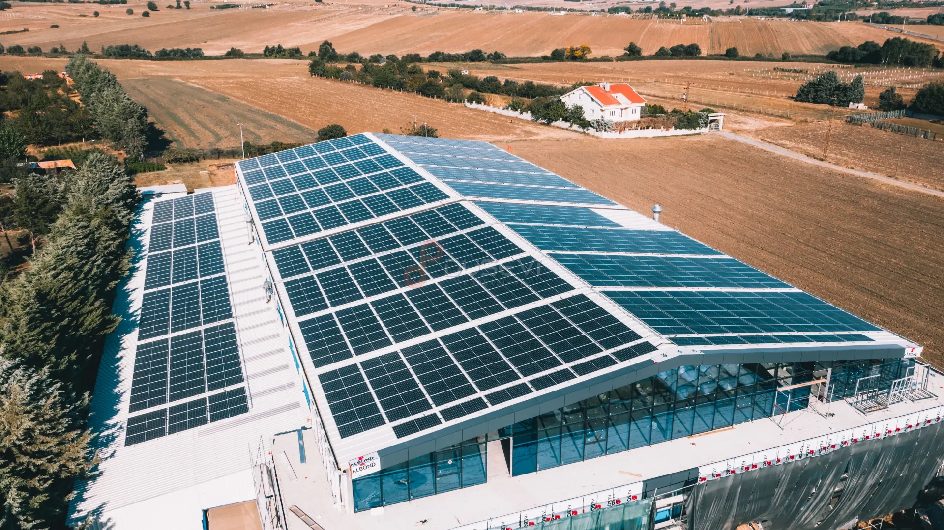 Solarra & Fly Soft Silivri Fabrikası Çatı GES Projesi Profesyonel Drone Çekimi