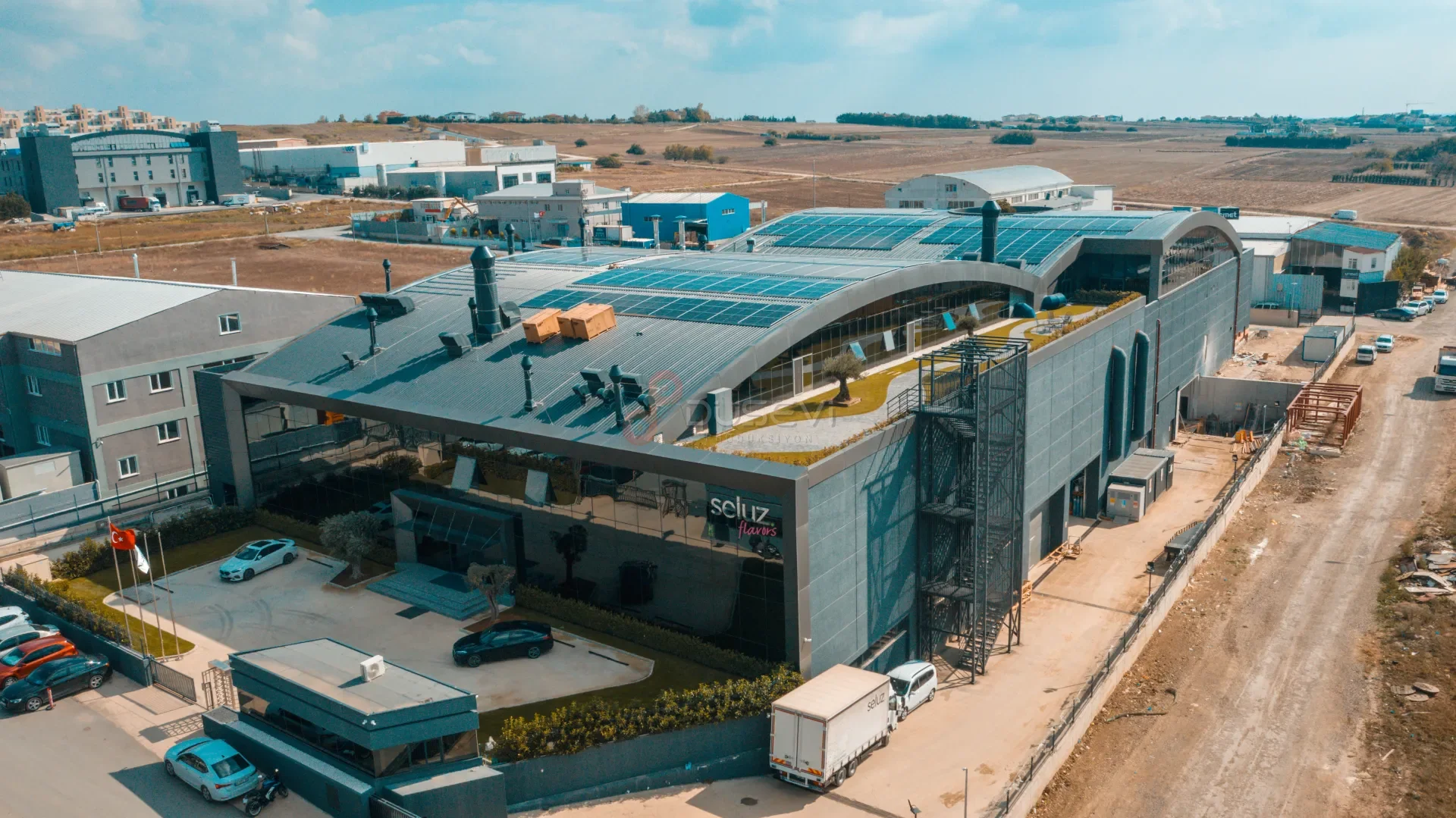 Seluz Kimya Silivri Fabrikası Çatı GES Projesi Profesyonel Drone Çekimi