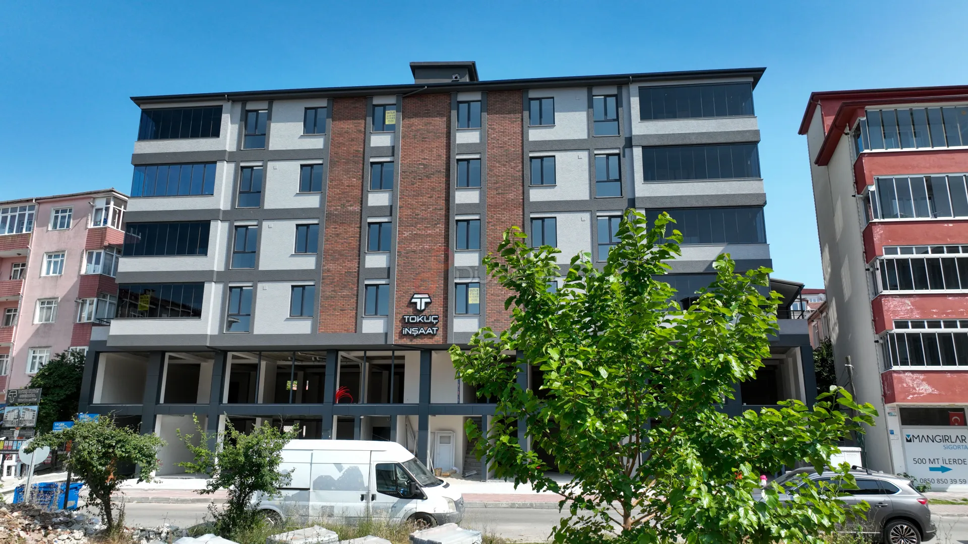 Tokuç İnşaat Kapaklı Lüks Konut Projeleri: Profesyonel Daire ve Bina Tanıtım Prodüksiyonu