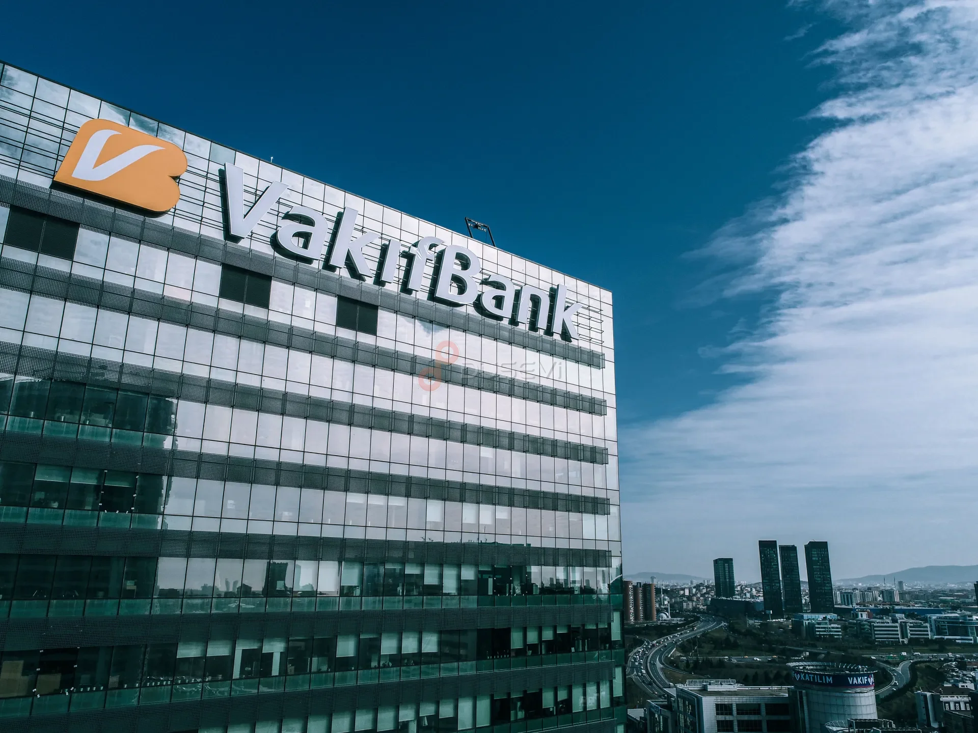 Vakıfbank Genel Merkez Binası - Profesyonel Mimari Drone Çekimi - 5