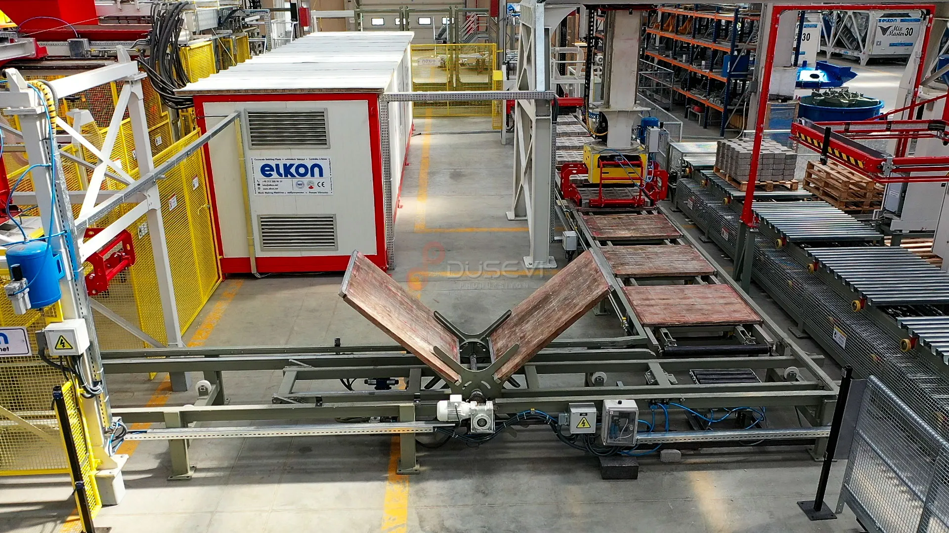 Endüstriyel Dev Makineler ve Büyük Ölçekli Üretim Tesisleri Profesyonel Drone Çekimi - 7