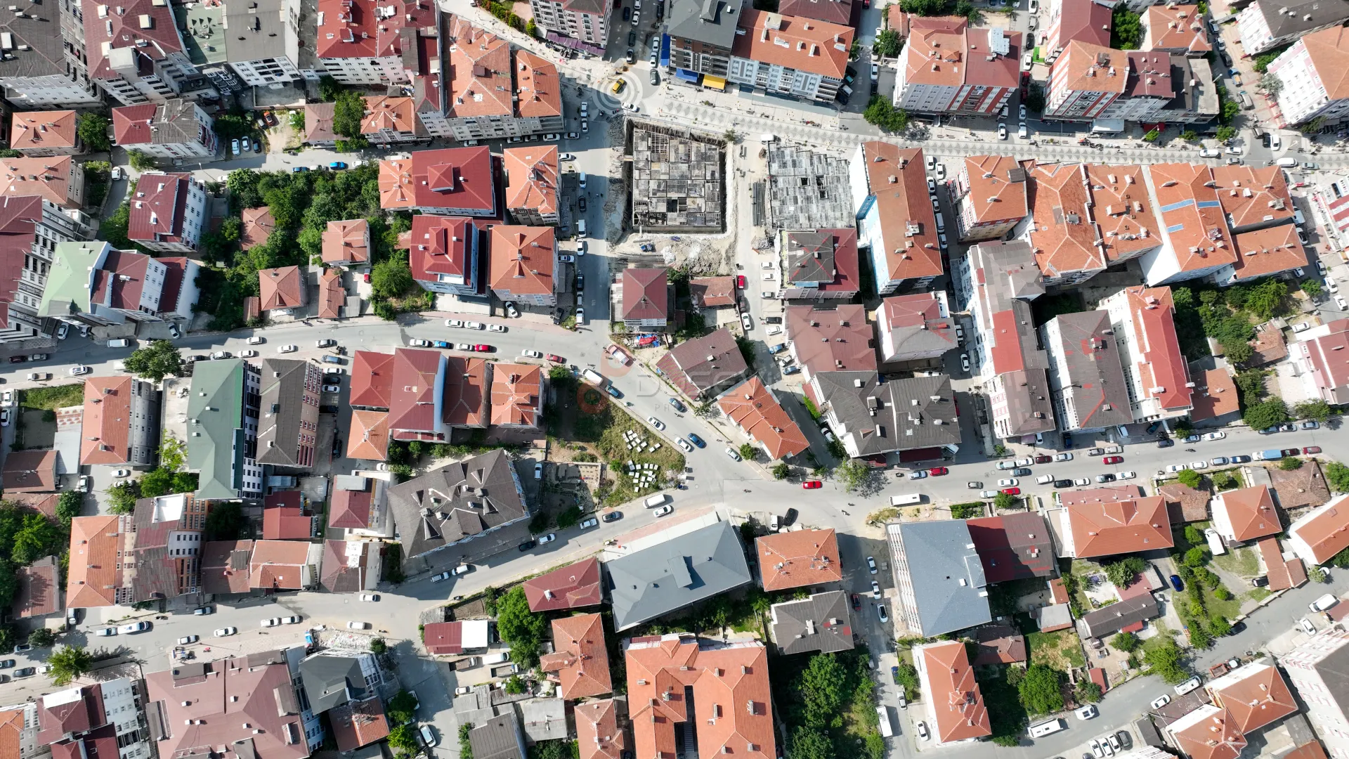 Tokuç İnşaat Kapaklı Lüks Konut Projeleri: Profesyonel Daire ve Bina Tanıtım Prodüksiyonu - 2