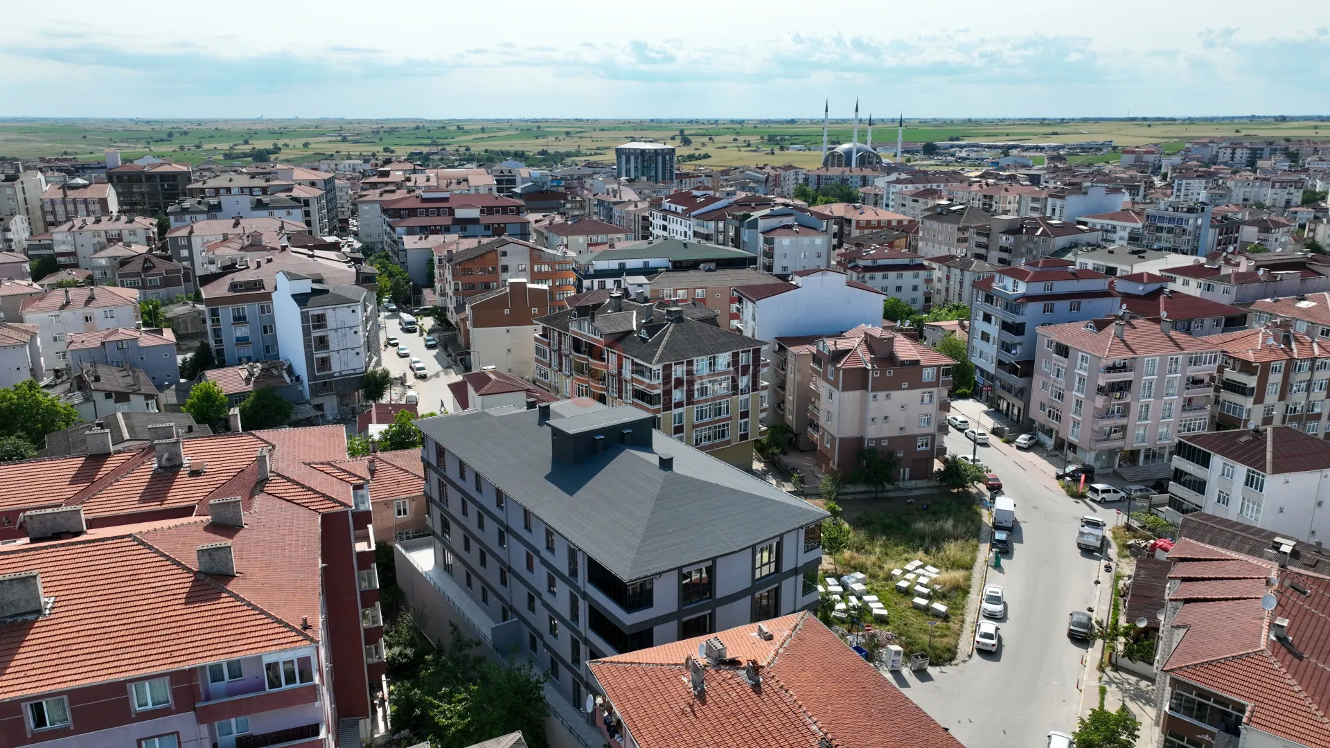 Tokuç İnşaat Kapaklı Lüks Konut Projeleri: Profesyonel Daire ve Bina Tanıtım Prodüksiyonu - 4