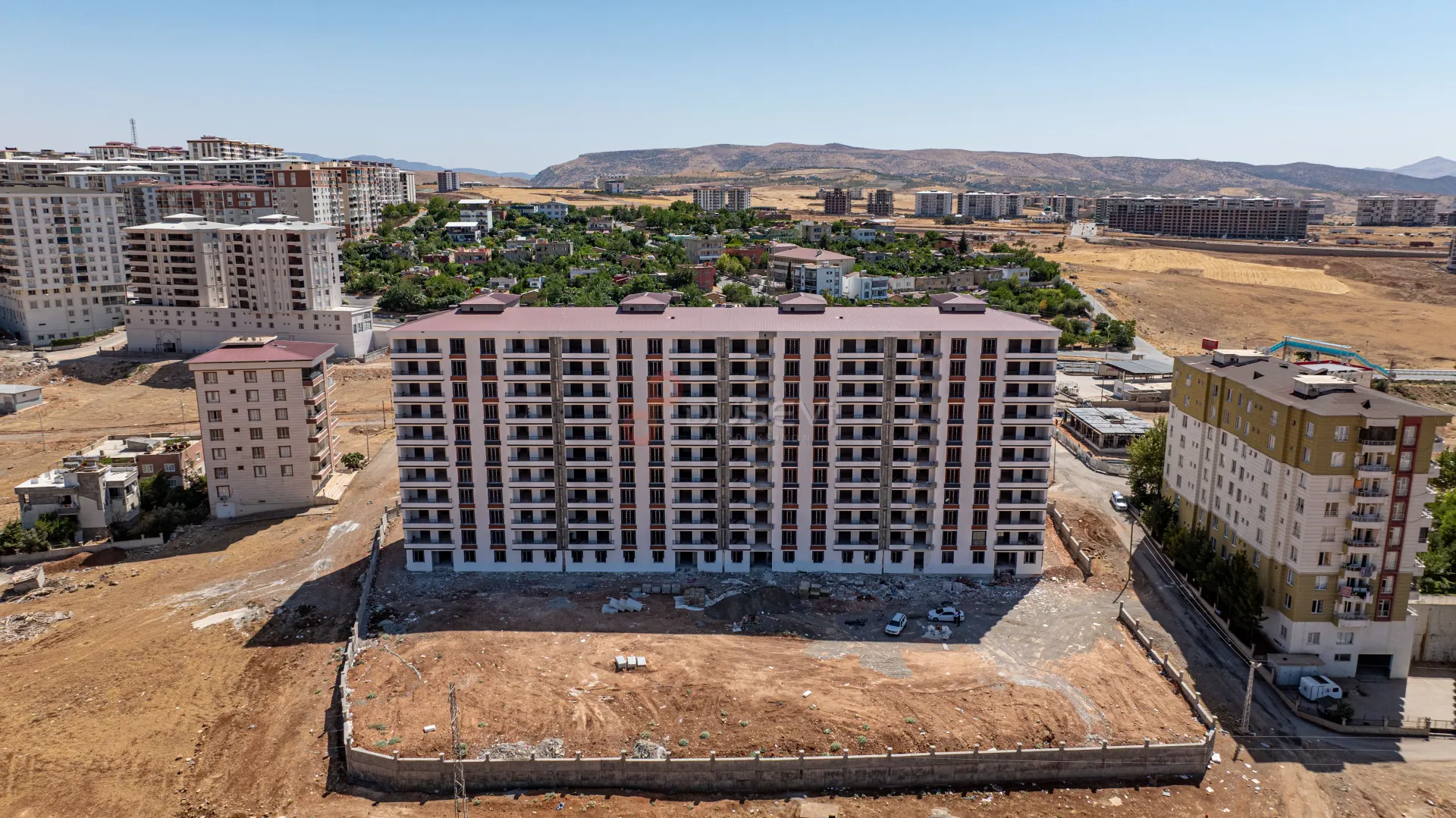 Siirt'te Yeni Bir Yaşam: Tarlak Lüks Konut Projesi Tanıtım Filmi - 4