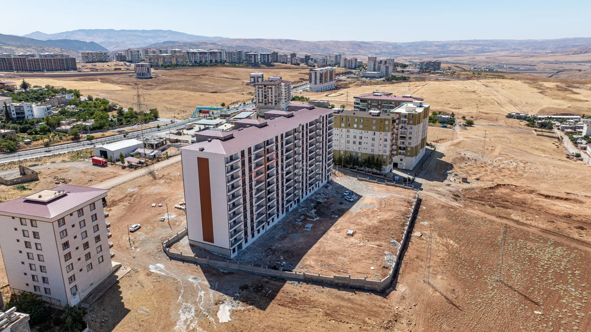 Siirt'te Yeni Bir Yaşam: Tarlak Lüks Konut Projesi Tanıtım Filmi - 7