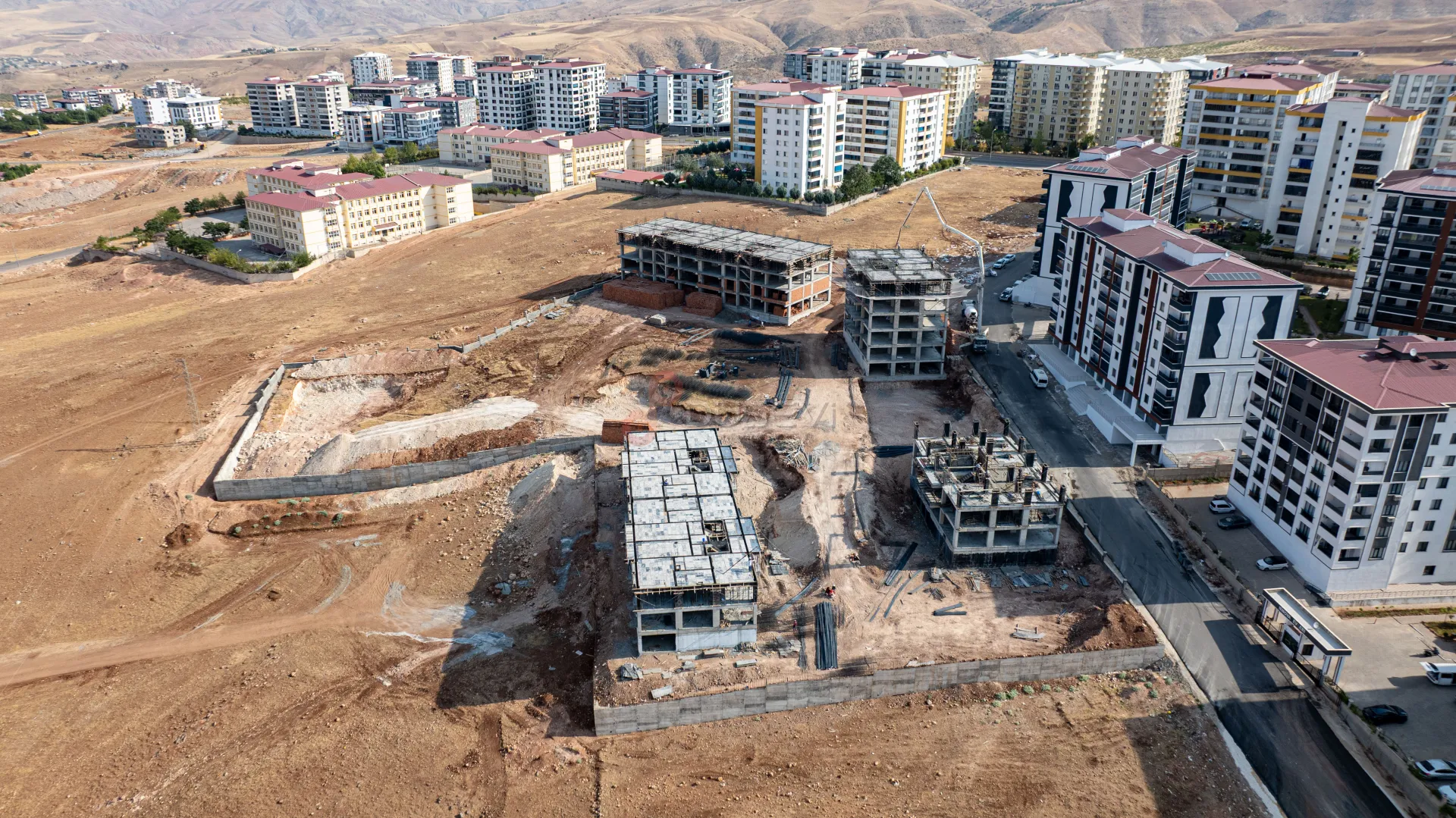 Siirt’in Geleceğini İnşa Eden Güç: Tarlak İnşaat Bölgesel Yatırım Filmi - 6