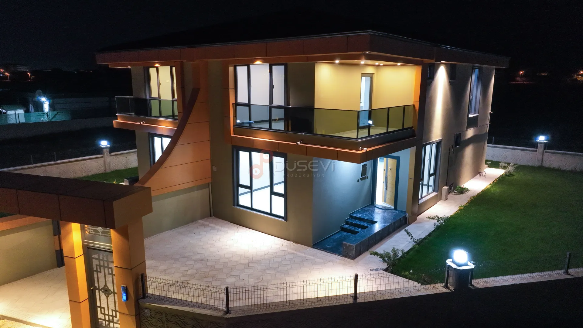 Tekirdağ Lüks Villa Gece Çekimi | Profesyonel Mimari Drone Fotoğrafçılığı - 1