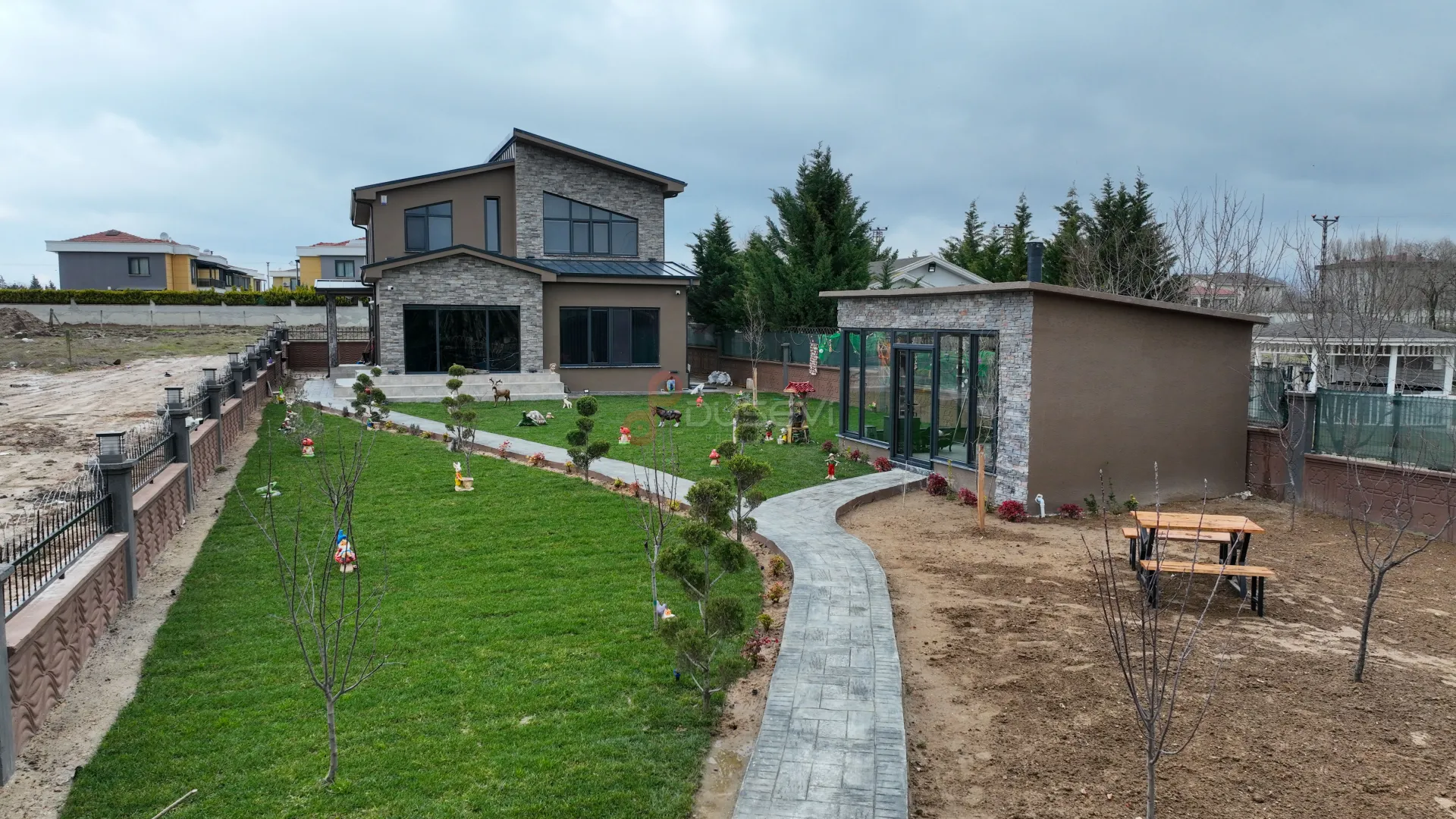 Çerkezköy Ambardere Lüks Villa Projeleri Profesyonel Drone ve Mimari Tanıtım Çekimi - 2