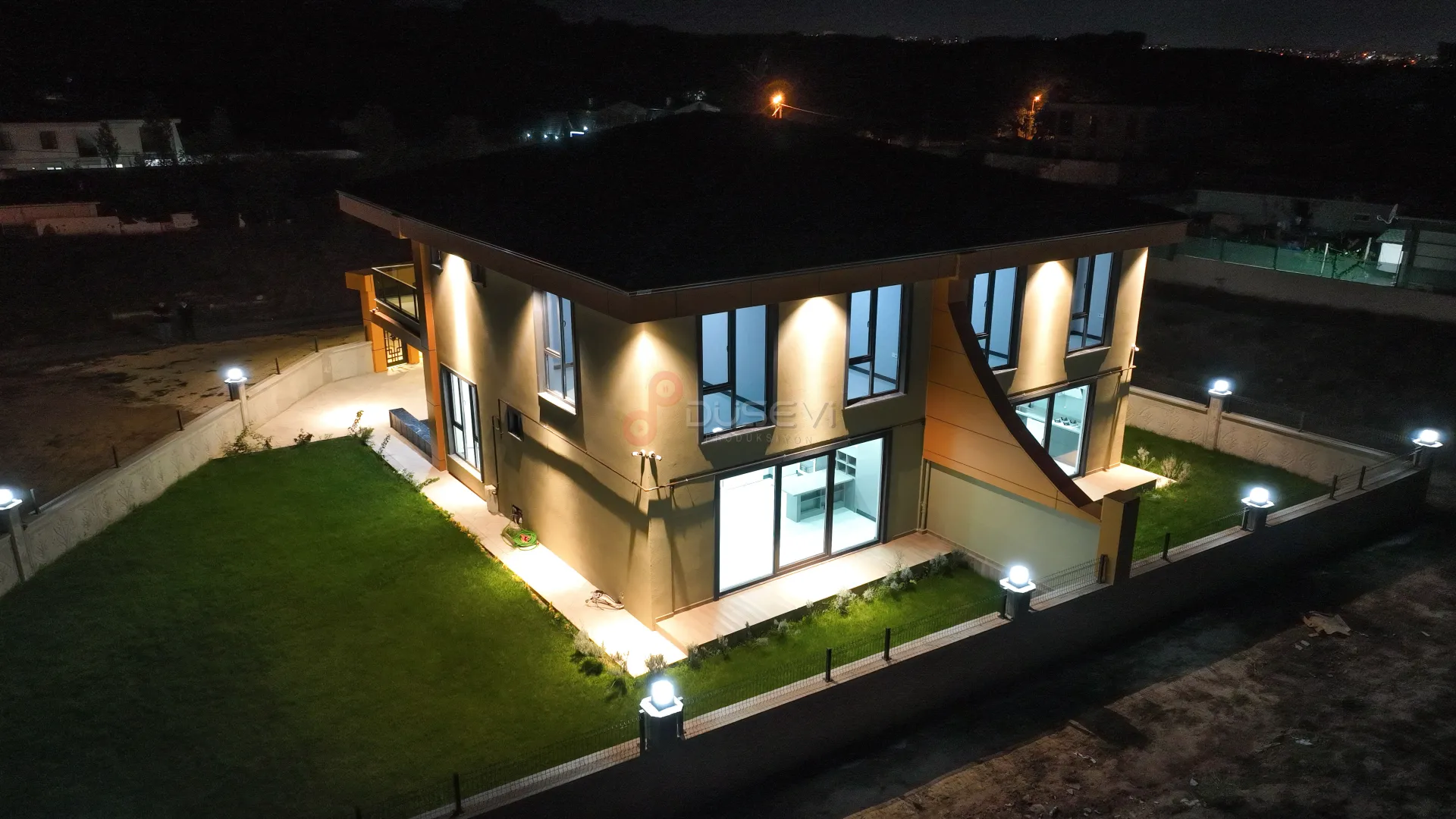 Tekirdağ Lüks Villa Gece Çekimi | Profesyonel Mimari Drone Fotoğrafçılığı - 5